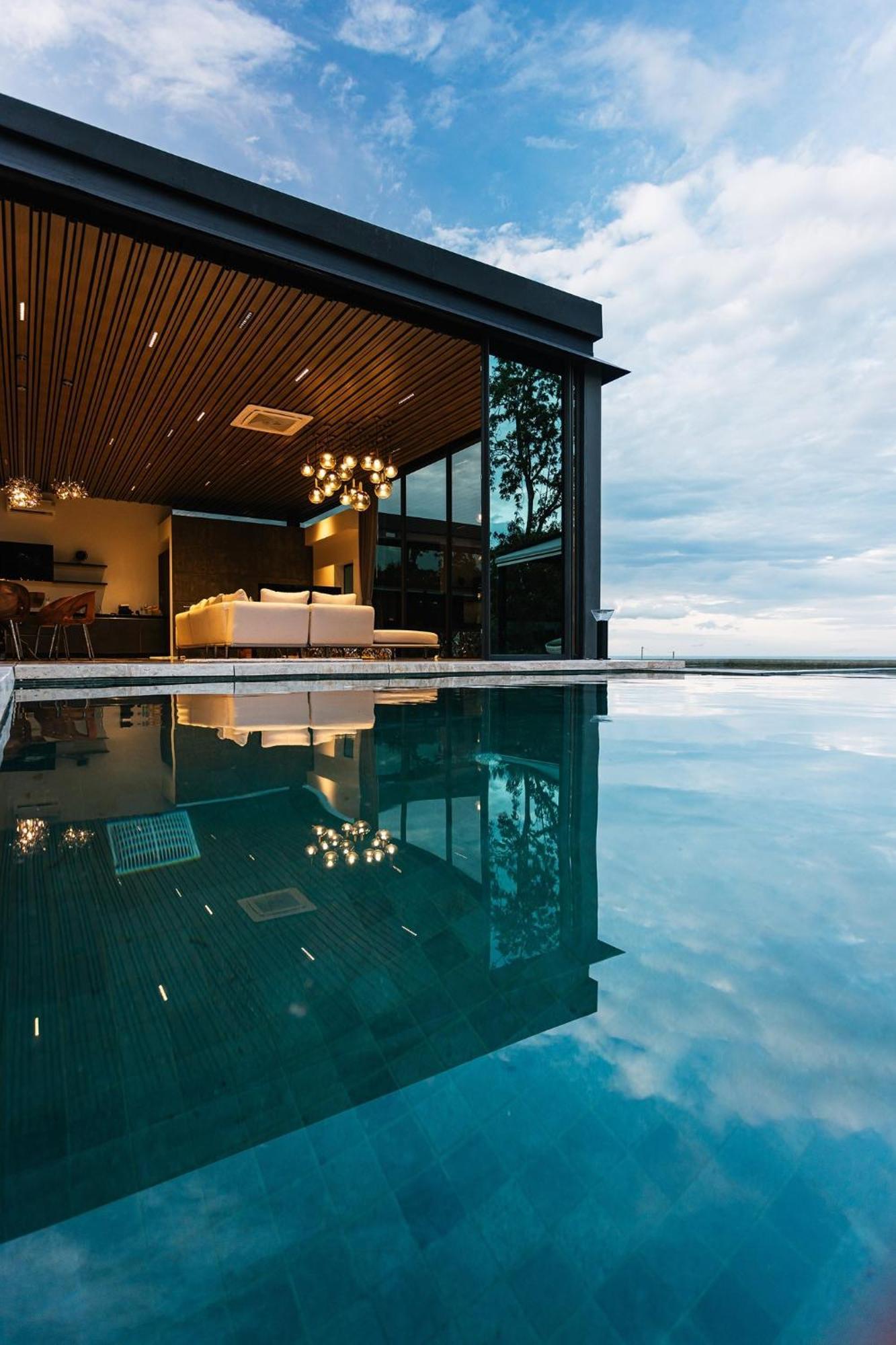 Villa Obsidian, With Staff, Sea View And Walk To Choeng Mon Beach Екстериор снимка