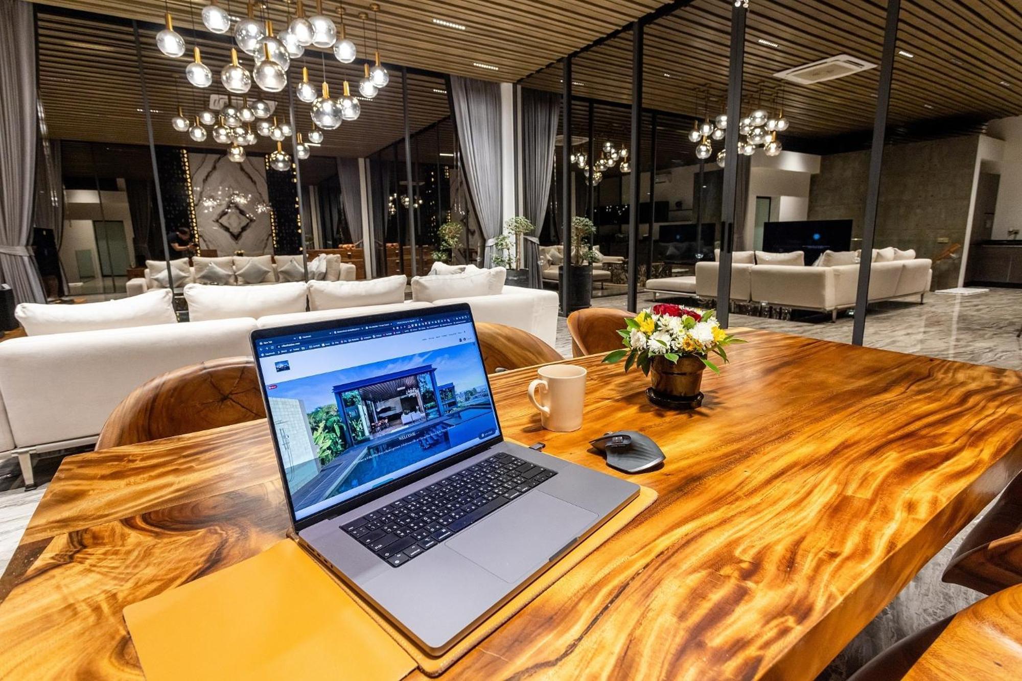 Villa Obsidian, With Staff, Sea View And Walk To Choeng Mon Beach Екстериор снимка